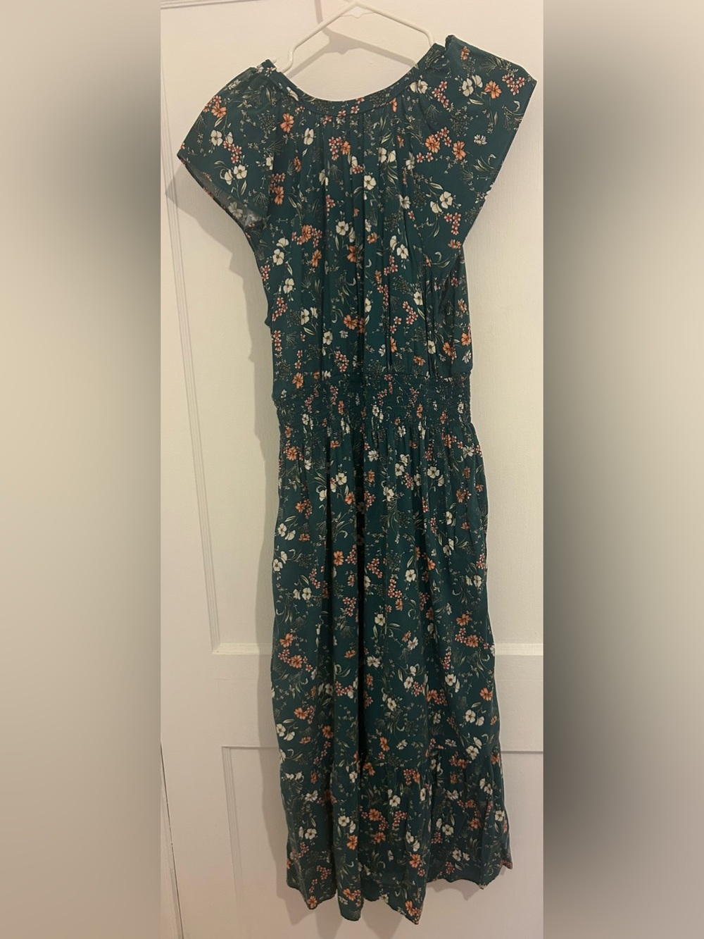 Old Navy Green Floral Smocked Waist Maxi Dress - Picture 2 of 2